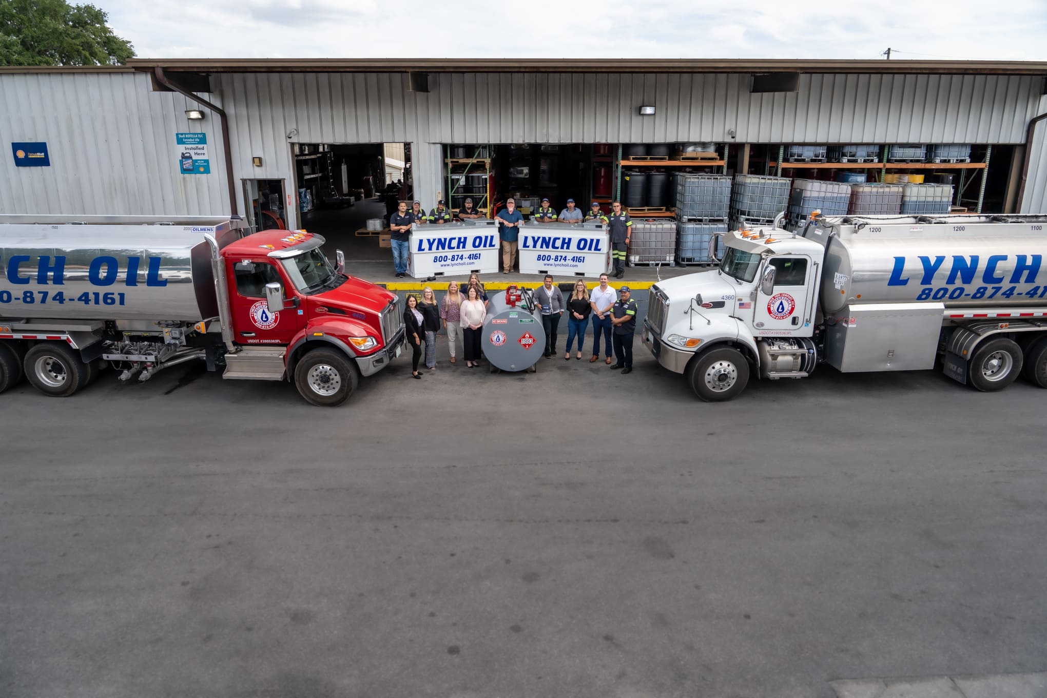 Lynch Oil fuel delivery truck servicing customers in Florida